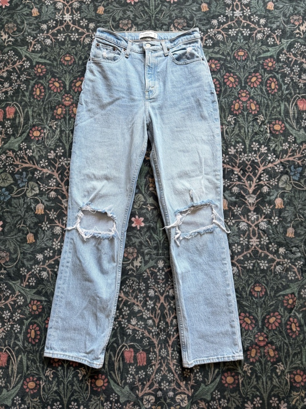 Abercrombie & Fitch 90’s Straight Ultra High Rise Curve Love